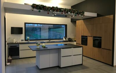 Aménagement intérieur en Indre-et-Loire : astuces pour harmoniser cuisine, dressing et salle de bain